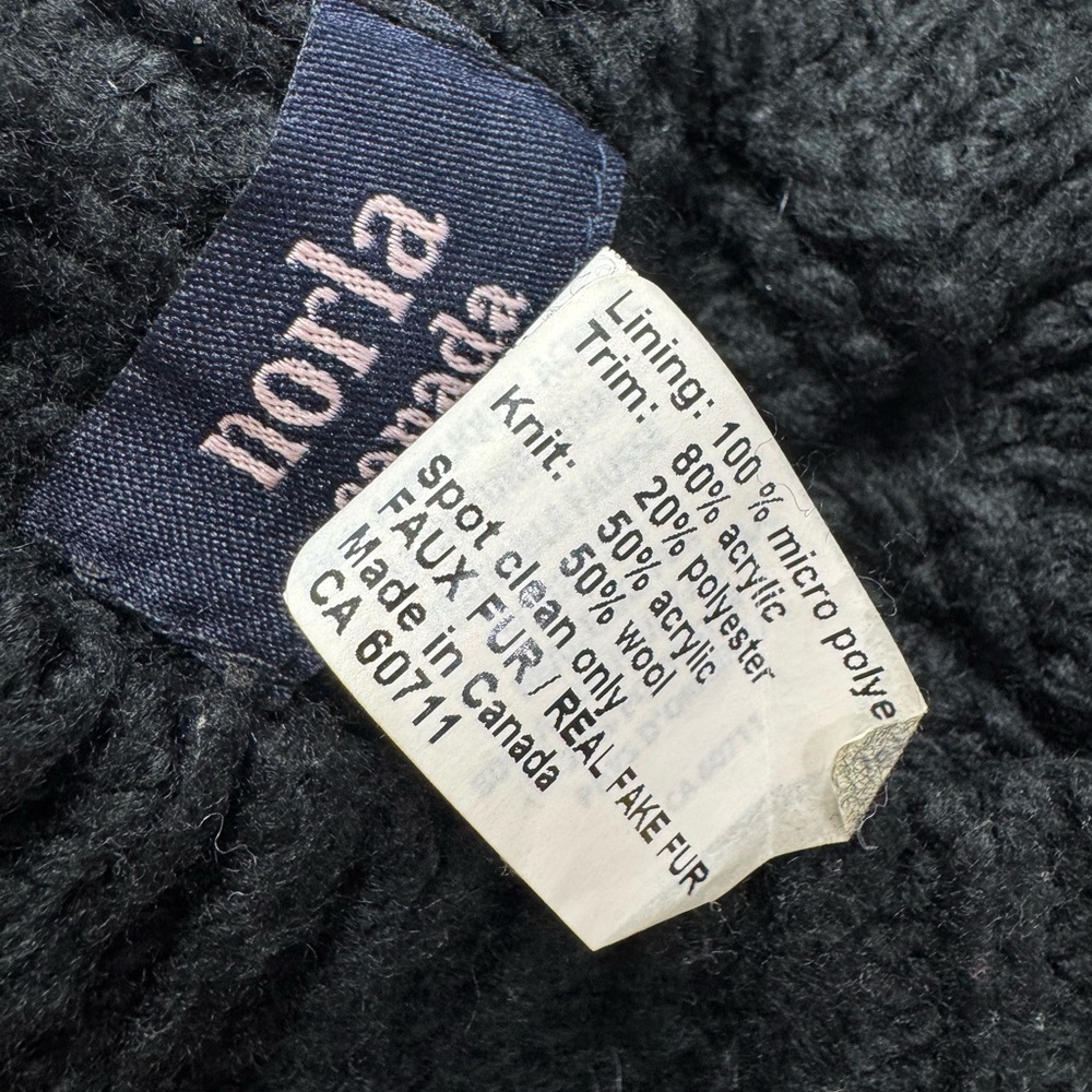 NWOT Anthropologie Women’s Black Wool Beanie with Pink Faux Fur Pom Pom - Picture 4 of 5